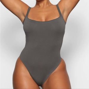 NWT SKIMS Raw Edge Bodysuit Gunmetal